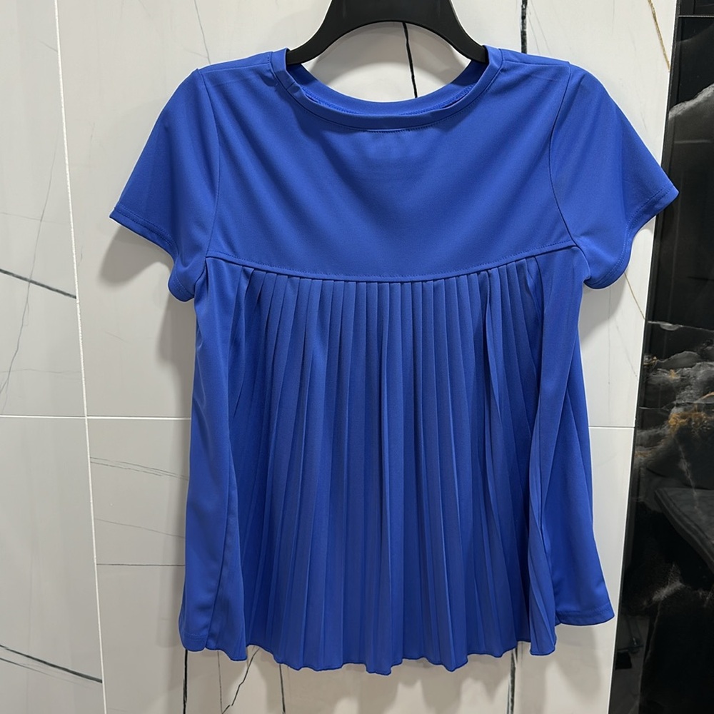 Top - Picture 2 of 4